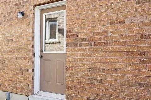 28 Coleluke Lane, ON L3S 0B7