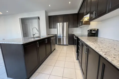 18 CLIFFORD FAIRBARN Drive, ON L9N 0S1