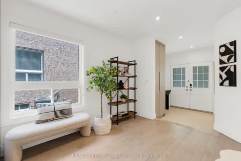 26 Starr Crescent, ON L4G 7X3