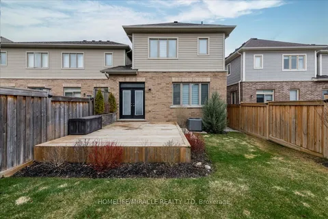 36 Hoard Avenue, ON L9R 0M3