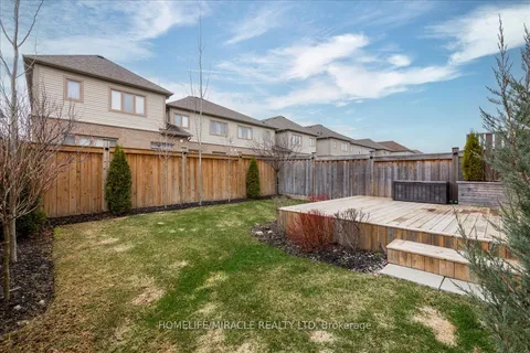 36 Hoard Avenue, ON L9R 0M3