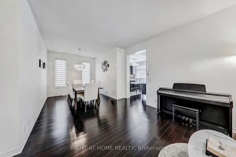 7 Lady Gwillim Avenue, ON L9N 0B3