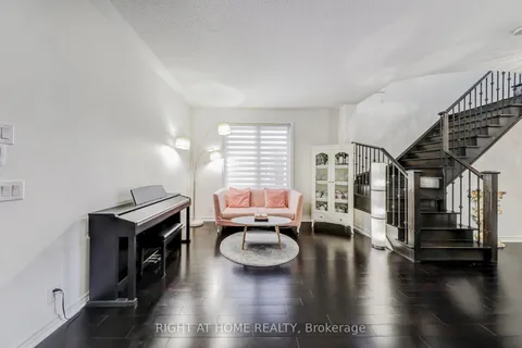 7 Lady Gwillim Avenue, ON L9N 0B3