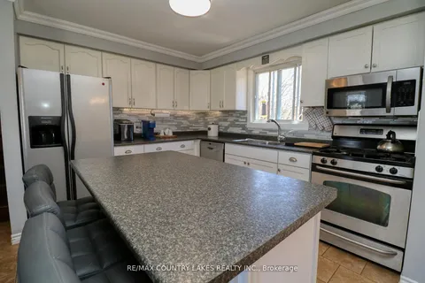 271 Lakeland Crescent, ON L0K 1A0