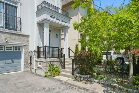 108 Lake Avenue, ON L4E 3G6