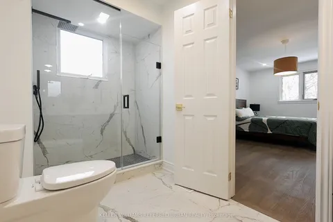 228 Elman Crescent, ON L3Y 7X3