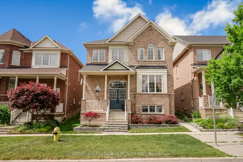 43 Manley Avenue, ON L4A 0C5