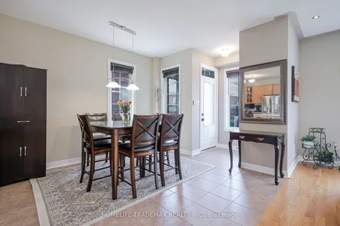43 Manley Avenue, ON L4A 0C5