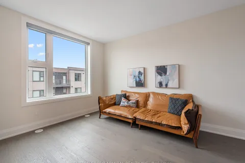 893 Clark Avenue, ON L4J 0K6