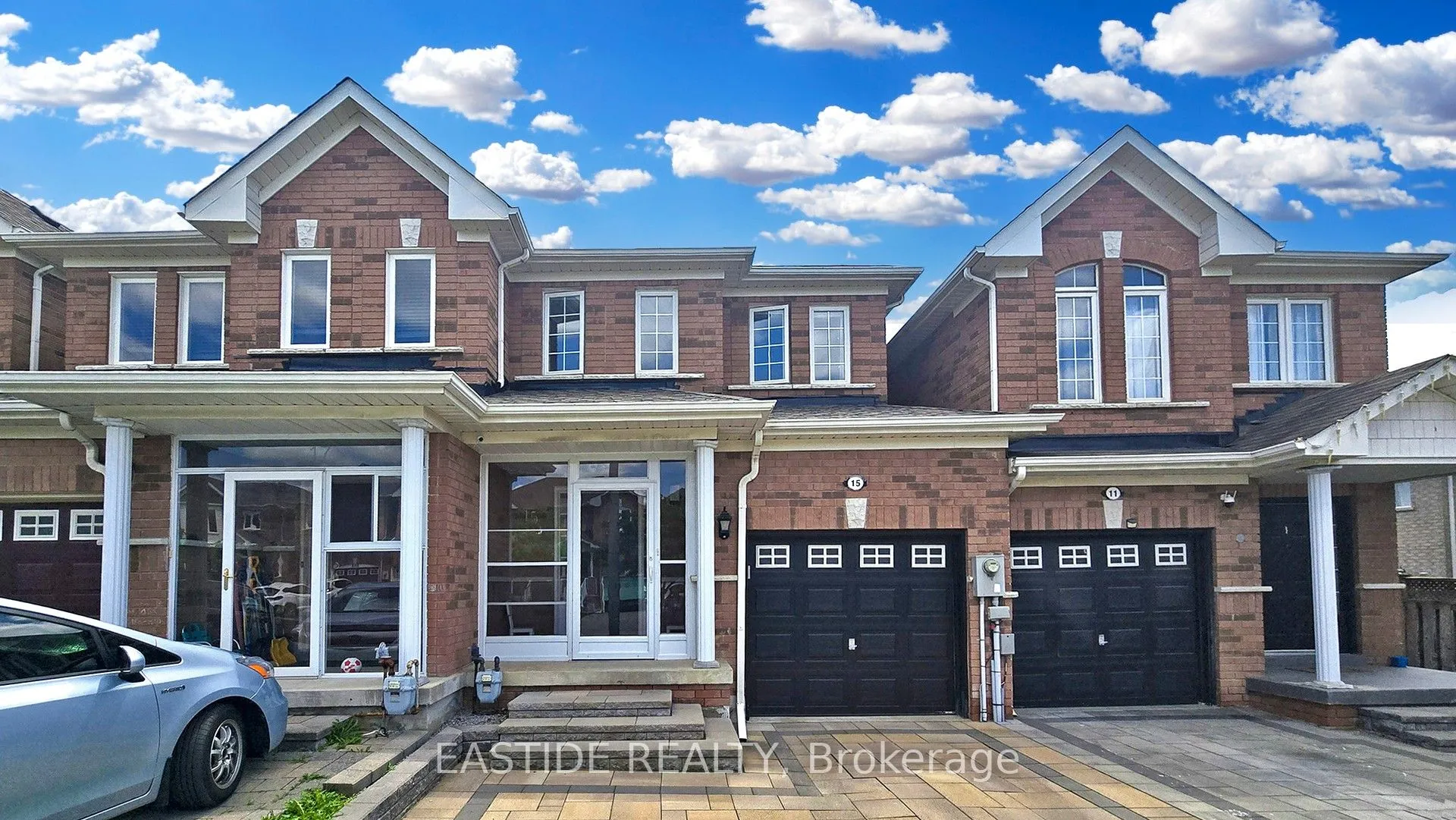 15 Christephen Crescent, ON L4S 2S6