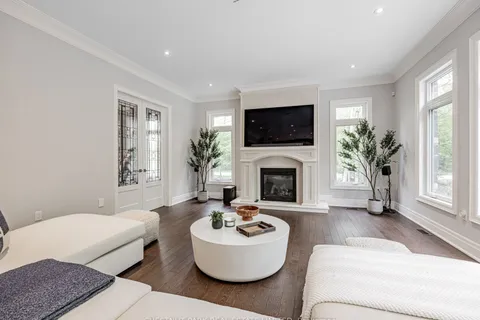 1185 Shoreview Drive, ON L9S 2L5