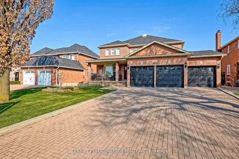 312 Valeria Boulevard, ON L4L 6V7