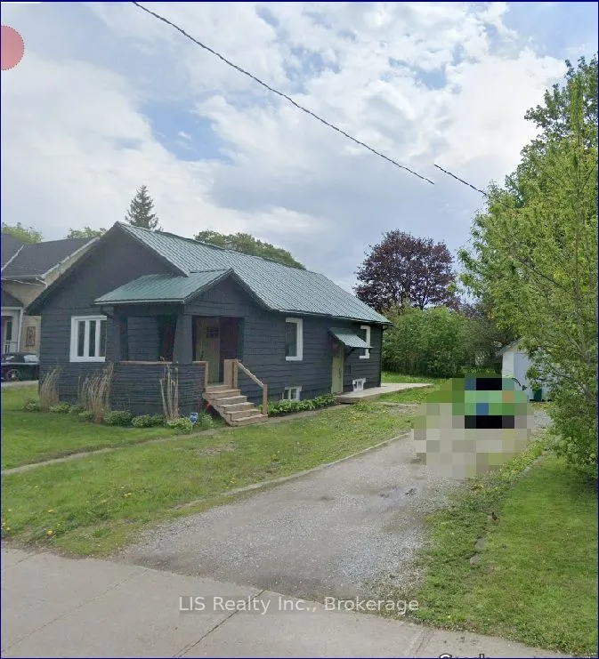 388 Eagle Street, ON L3Y 1K4
