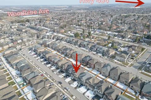 33 PIETROWSKI Drive, ON L4P 0J7