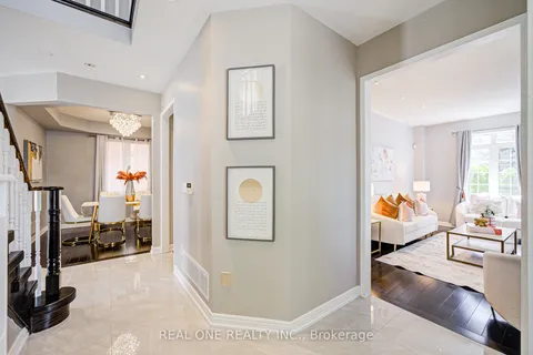 35 Ridgecrest Road, ON L6C 2V2