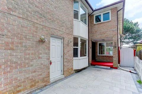 125 Green Bush Crescent, ON L4J 5M3