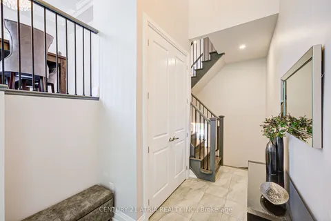 63 Duncombe Lane, ON L4C 0Z9