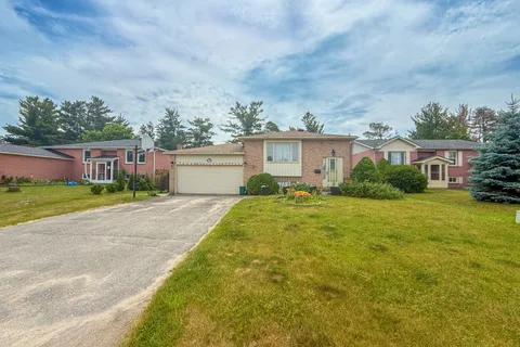 49 Sandy Lane, ON L3W 0J5