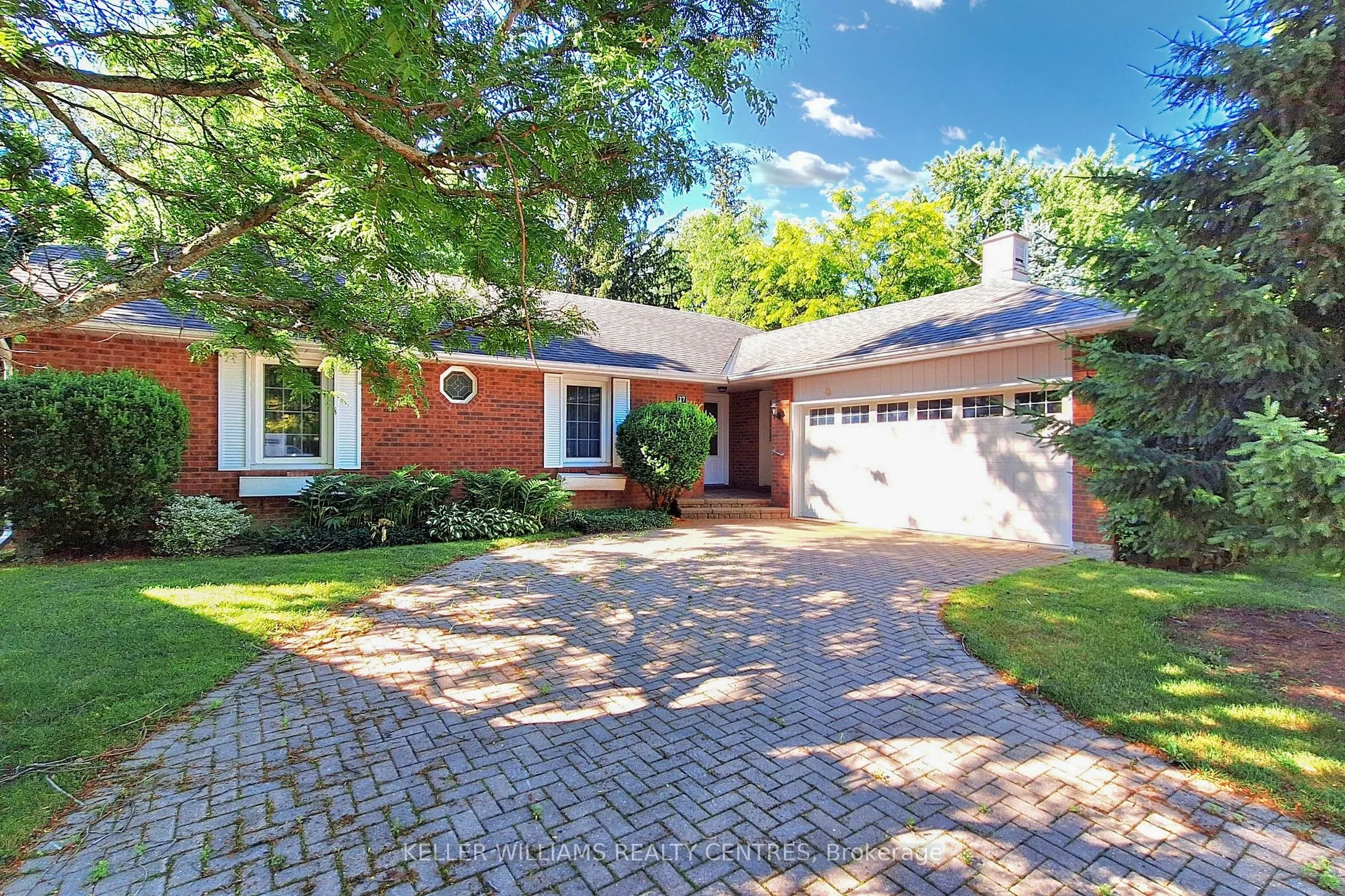 27 Hawthorne Lane, ON L4G 3K8