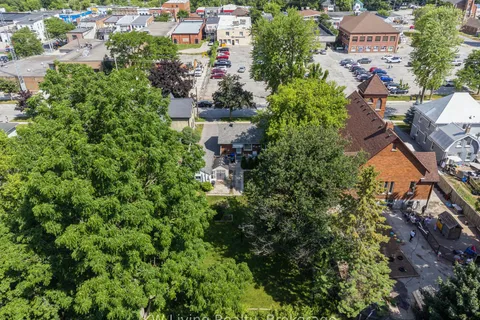23 Wellington Street, ON L9R 1G8