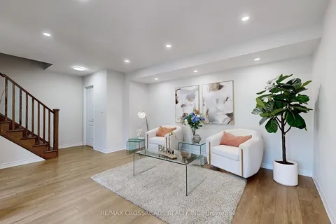90 Minlow Way, ON L4G 0Y1