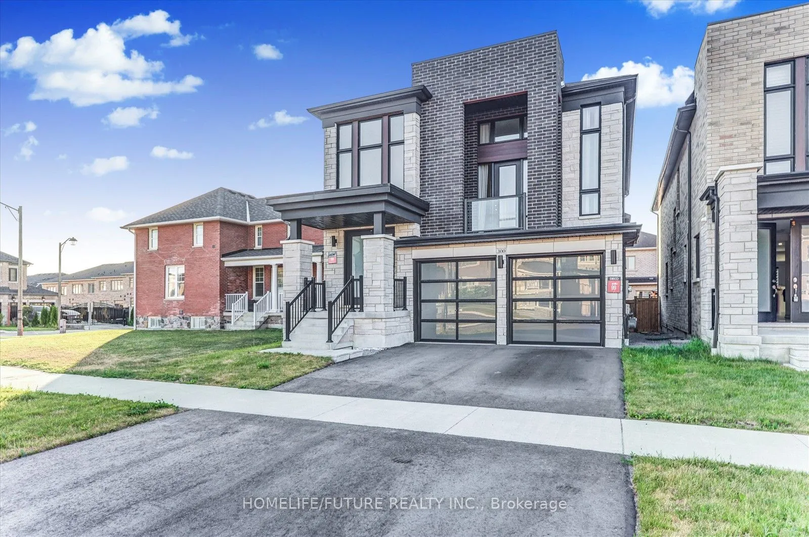 100 Mckean Drive, ON L4A 4W4