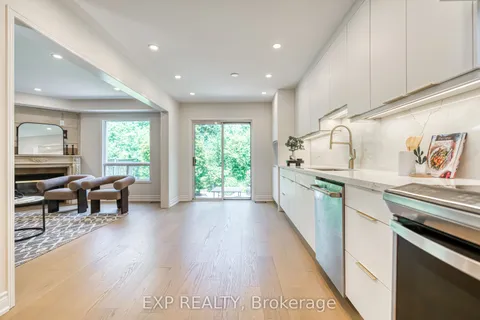 24 Rawlings Avenue, ON L4S 1B4