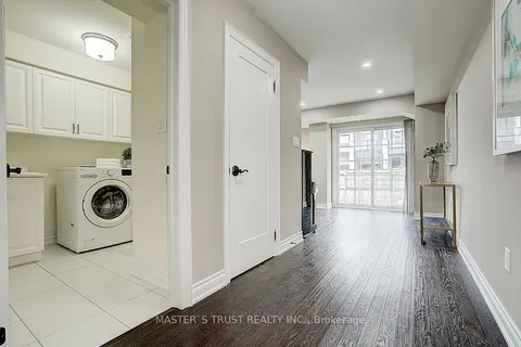 10 Creekvalley Lane, ON L6C 0Y7