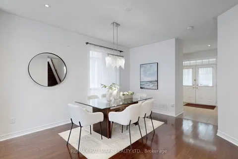 70 Maplebank Crescent, ON L4A 0R8