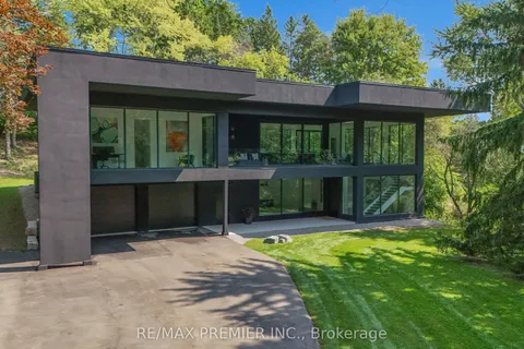 350 Kingscross Drive, ON L7B 1J9