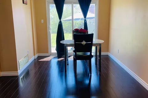 41 Pettigrew Court, ON L3S 1K4