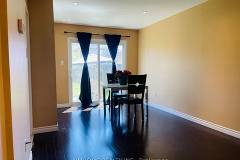 41 Pettigrew Court, ON L3S 1K4