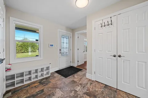 720 Lake Drive, ON L4P 1V1
