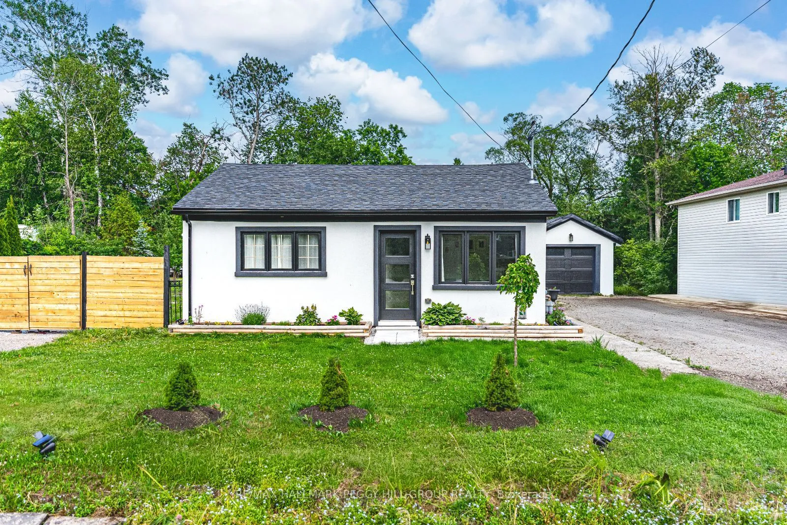 1011 Gilmore Avenue, ON L0L 1W0