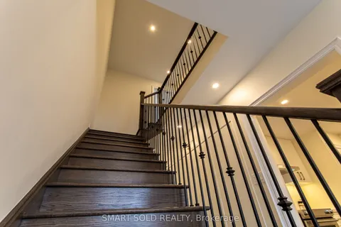 9 MACE Avenue, ON L4E 1K8
