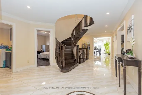 122 Lyndhurst Drive, ON L3T 6R5