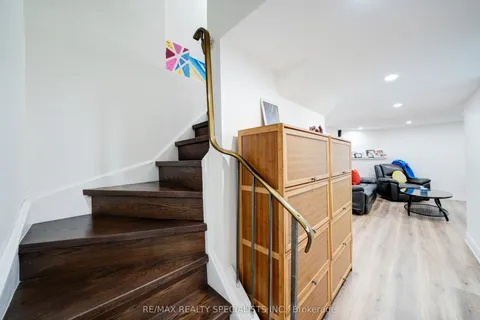 35 COTTONWOOD Court, ON L3T 5W9