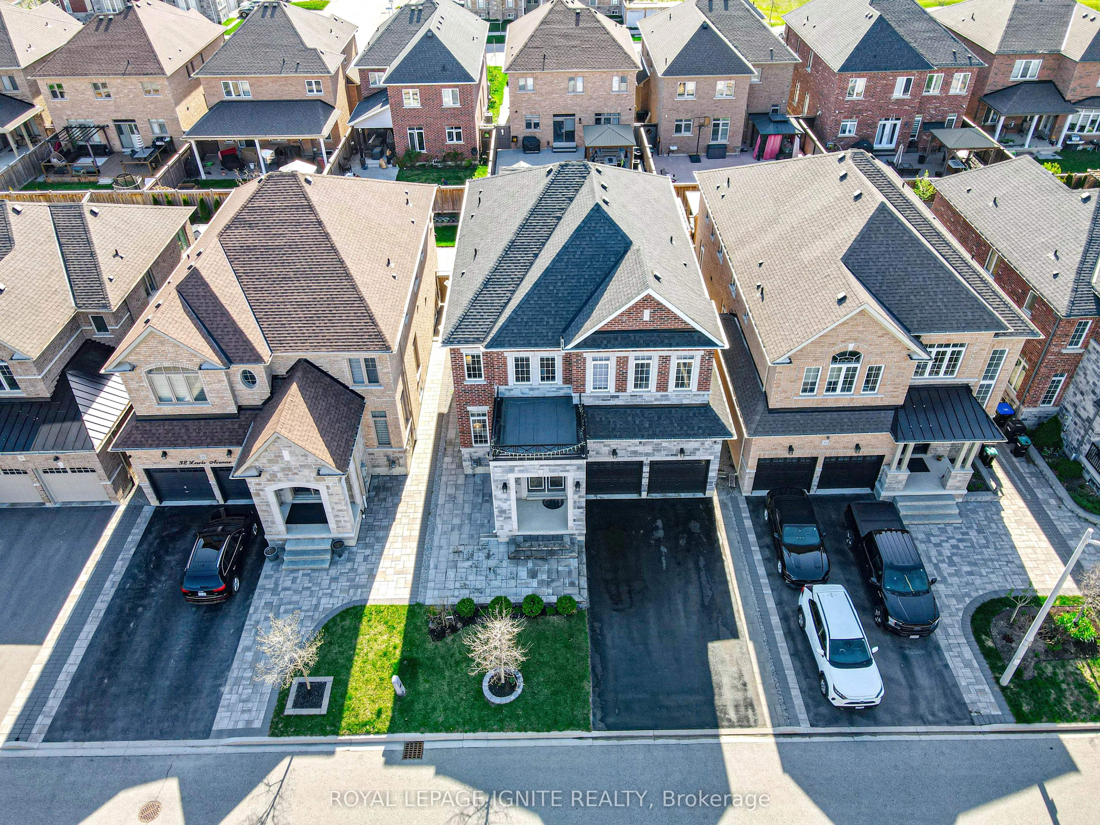 28 Lewis Avenue, ON L3Z 0W9