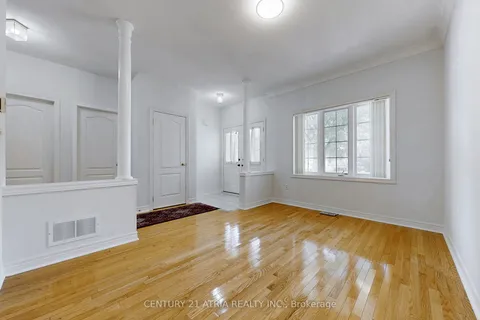 25 Palisade Crescent, ON L4S 2H9