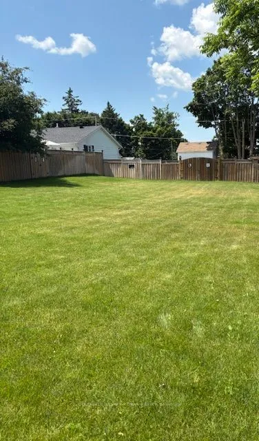 10 Stoddart Street, ON L0L 2N0