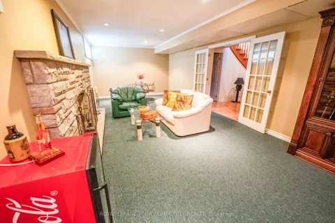 1 Tannery Court, ON L4C 7V5