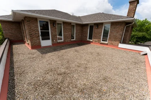 1 Tannery Court, ON L4C 7V5