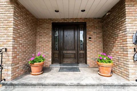1 Tannery Court, ON L4C 7V5