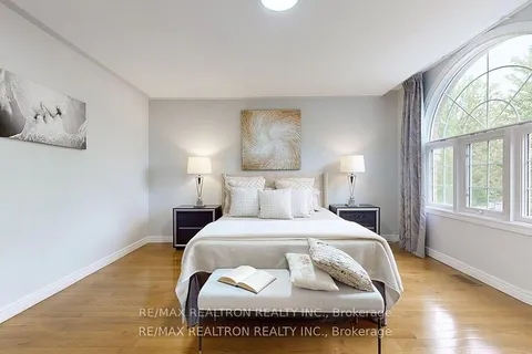 115 Park Place Drive, ON L6E 1Z5