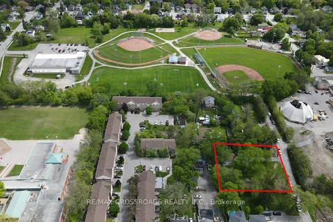 175 Mary Street, ON L3Y 3P9