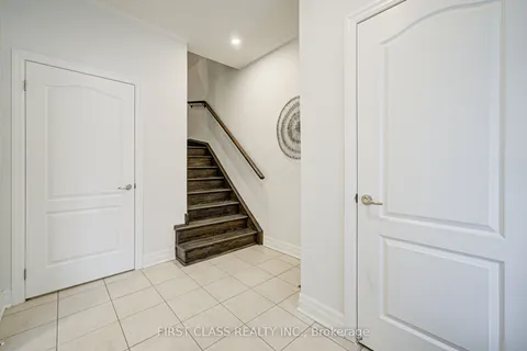 15 Thomas Swanson Street, ON L6B 1M8