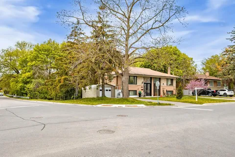 244 Cedar Avenue, ON L4C 2B2