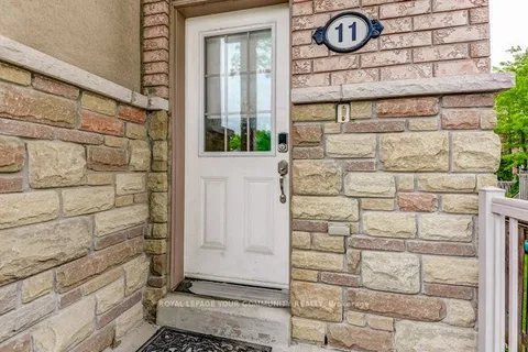 9205 Bathurst Street, ON L4C 0V9
