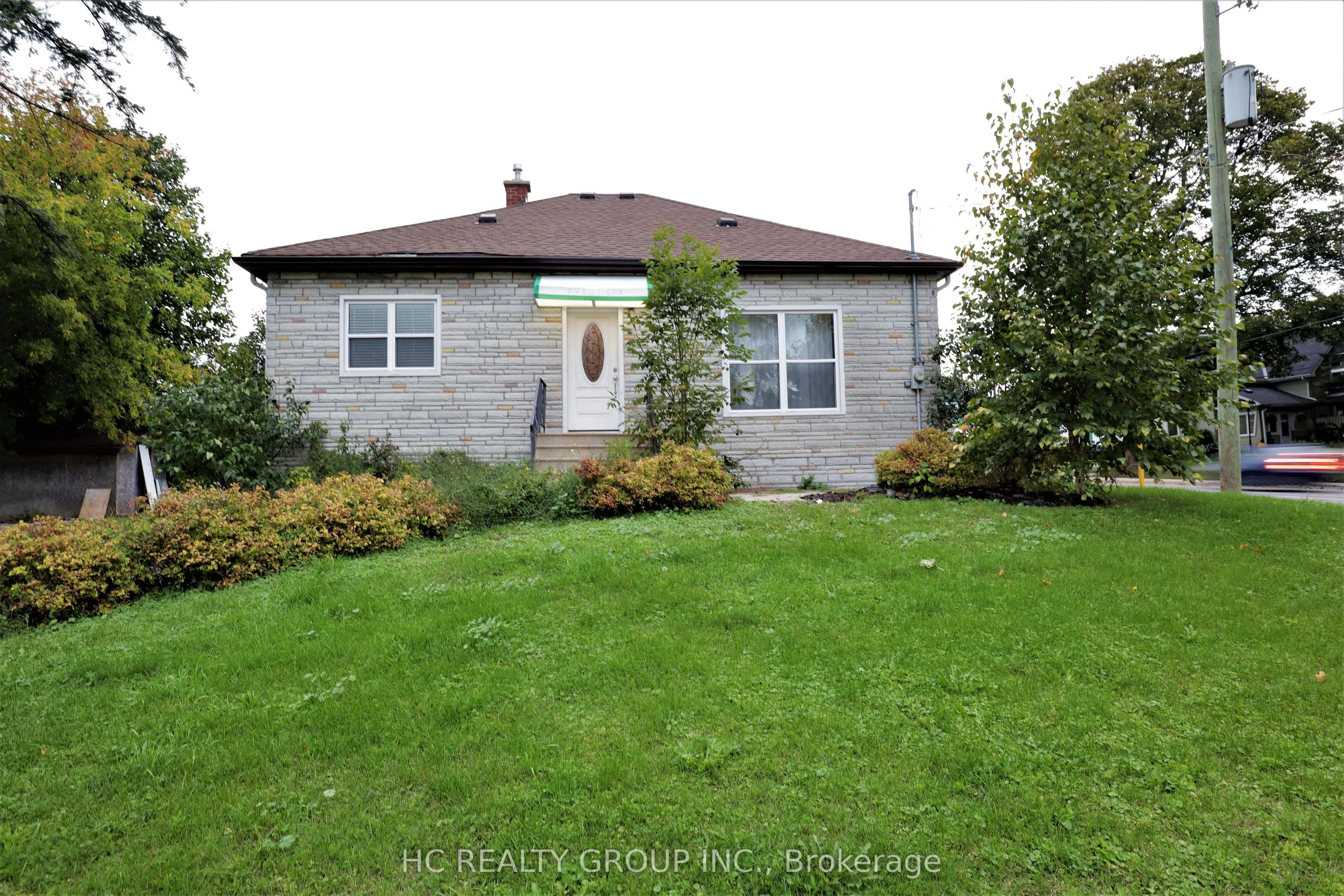 94 Prospect Street, ON L3Y 3T4
