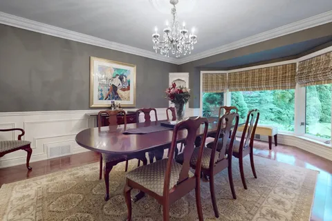 204 Forest Ridge Road, ON L4E 3L8
